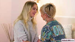 Velike sise milf dupe lizao male sise lezbejka dušo