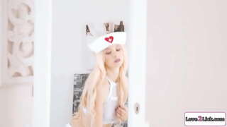 Tits ndogo blonde nguo juu kama muuguzi kwa ajili ya roleplay.Yeye inachukua huduma ya yake busty gf na licks na vidole cunt yake.Yeye facesits yake kama yeye rimmed Tits ndogo blonde nguo juu kama muuguzi kwa ajili ya roleplay.Yeye inachukua huduma ya yake busty gf na licks na vidole cunt yake.Yeye facesits yake kama yeye rimmed