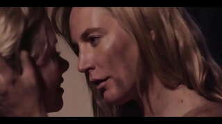 ʳ�요한 사이렌,모나 웨일즈