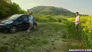 Cherry បានផ្ដល់ឱ្យលោកខ្ជី blowjob និងទៀនមួយនៅក្នុងរឿងនាងសម្រាប់គាត់ដើម្បីខ្លែង