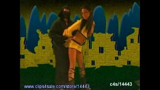 Tanner Mayes σε ένα σέξι βίντεο παιχνίδι ανήθικο kumbat